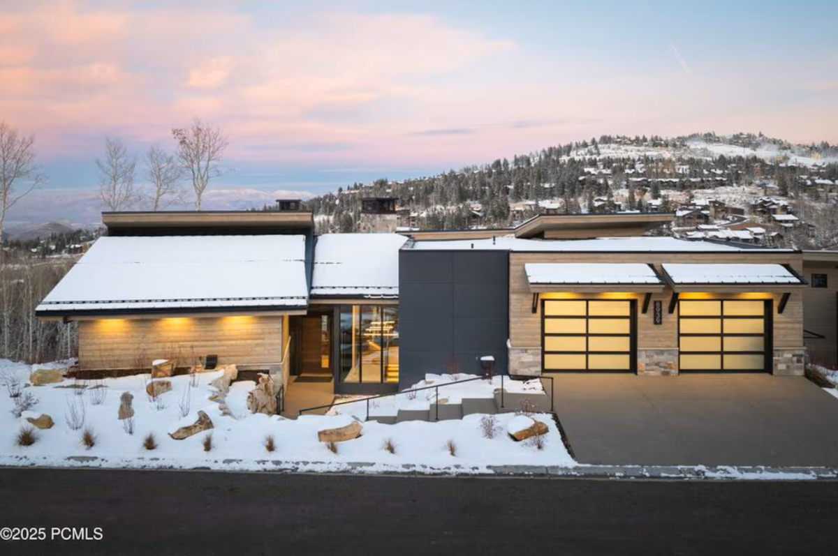 Шест изключителни имота на ски пистите в топ зимните курорти по света