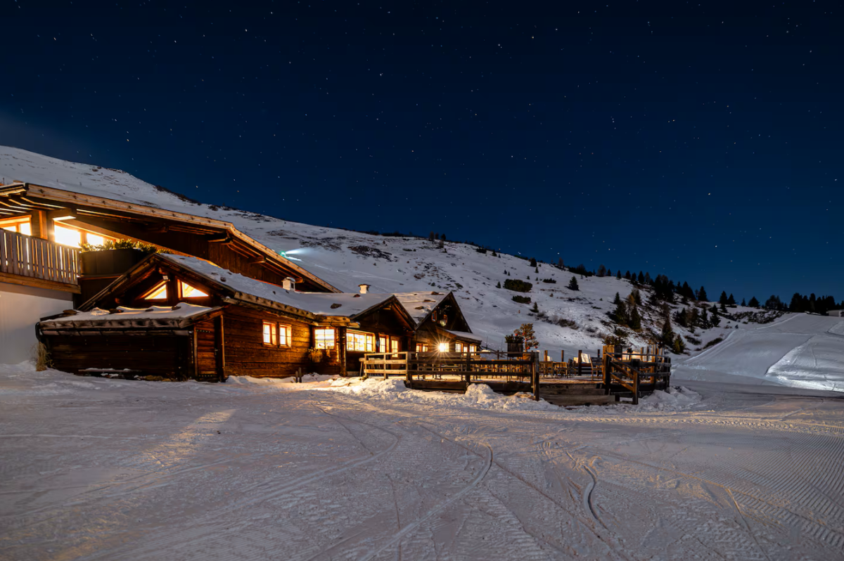 Шест изключителни имота на ски пистите в топ зимните курорти по света