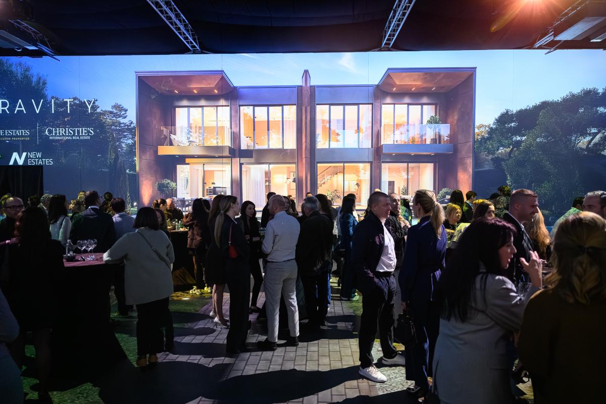 Unique Estates представи Gravity Phase II на елегантен коктейл с 3D mapping изживяване