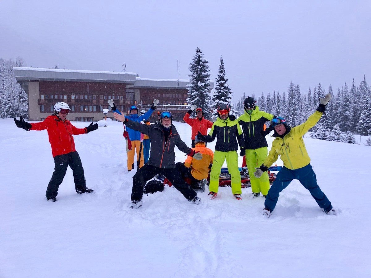 По света с Unique Estates - Христо и Теодор Илиеви на екстремно ски приключение в Канада - image 5