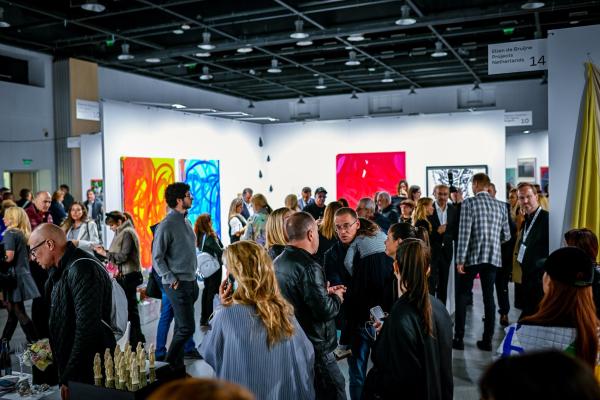 Unique Estates Life отново е официален медиен партньор на Sofia Art Fair 2025