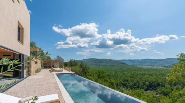 5 луксозни домове, създадени в хармония с природата