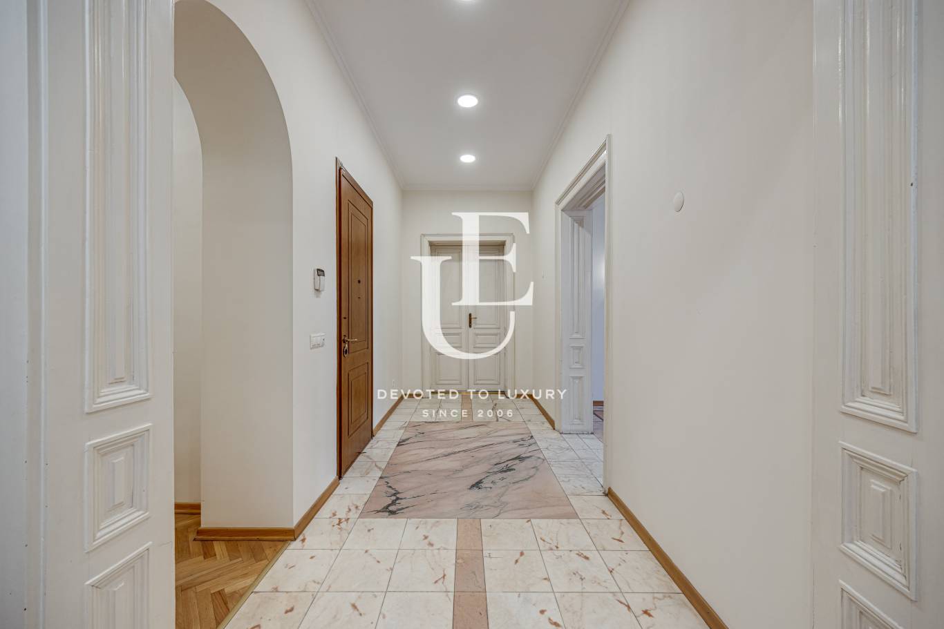 Office Building / Building for rent in Sofia, Downtown with listing ID: N28815 - image 6