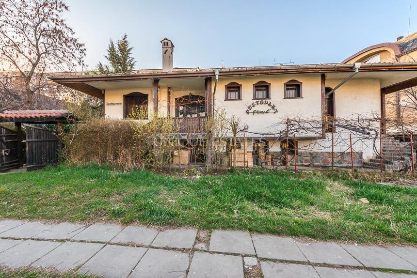 Къща за продажба в София, Младост 1а - код на имота: K8012 - image 2