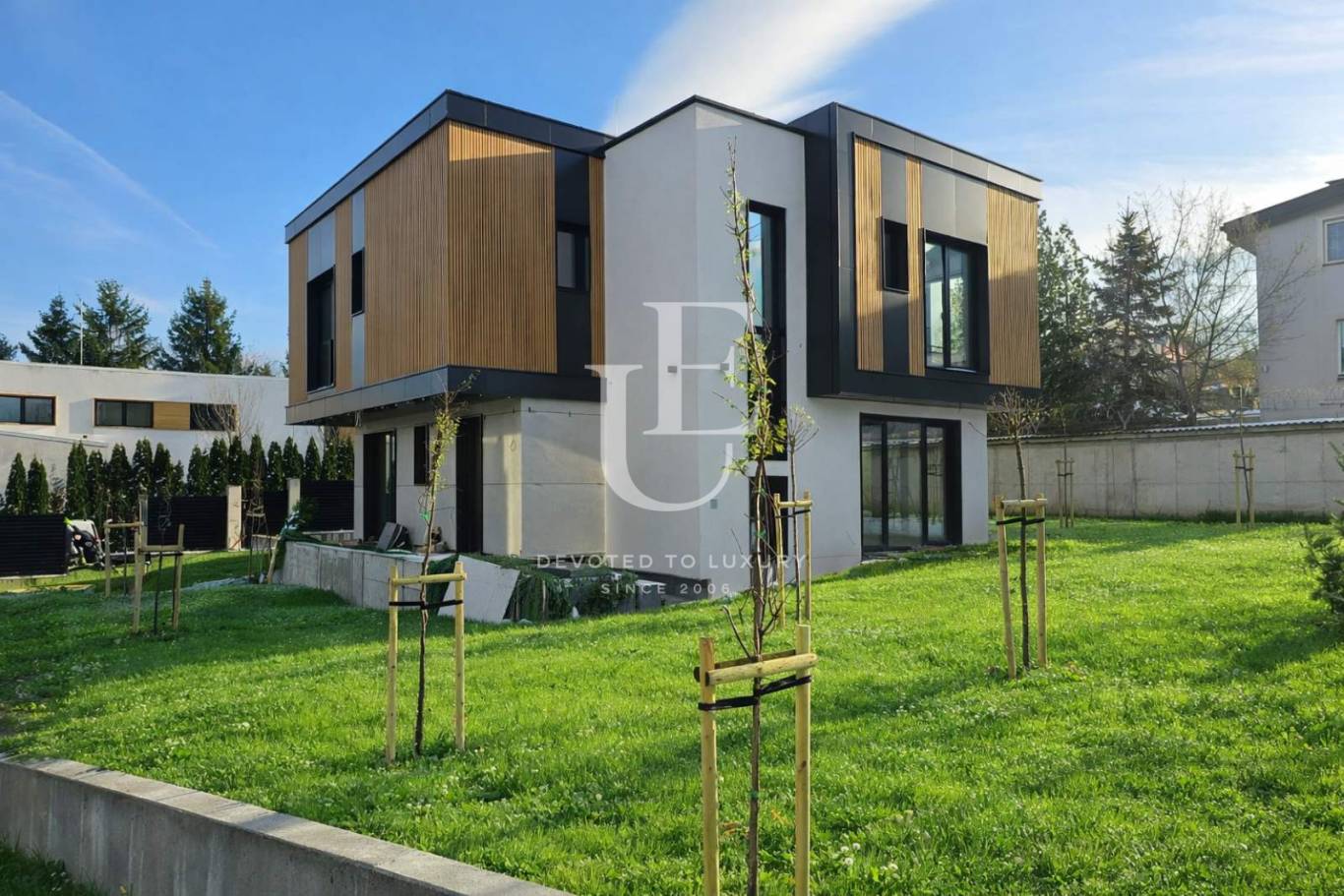 Къща за продажба в София, Симеоново - код на имота: K26609 - image 1