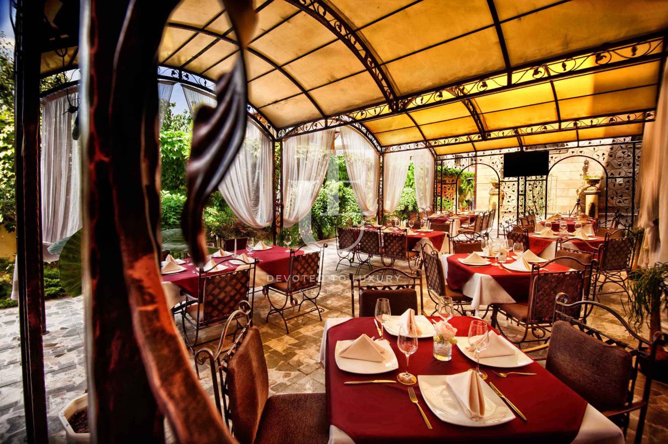 Хотел / Apartment house за продажба в Хисаря,  - код на имота: K6165 - image 2