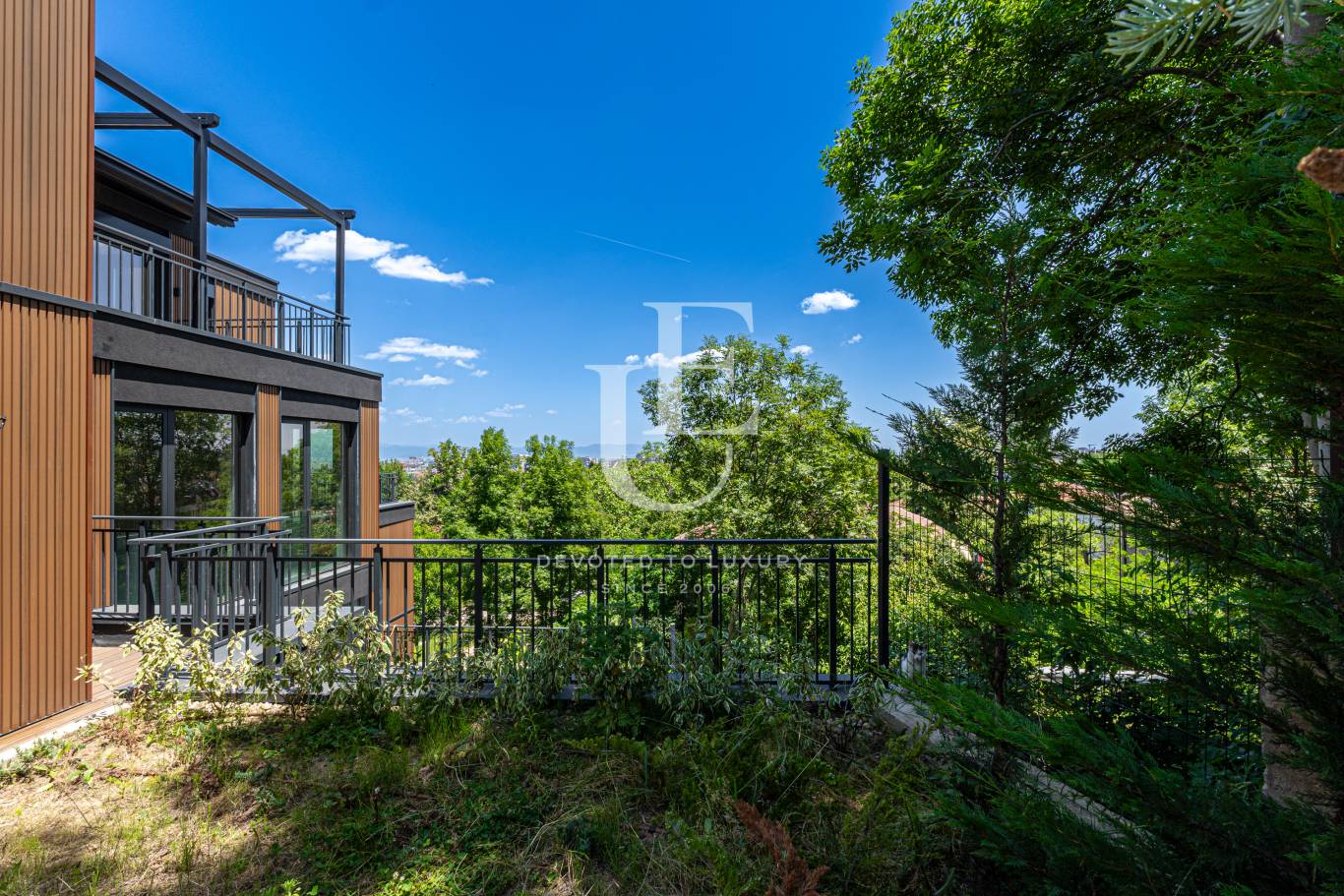 Апартамент за продажба в София, Бояна - код на имота: K23267 - image 1