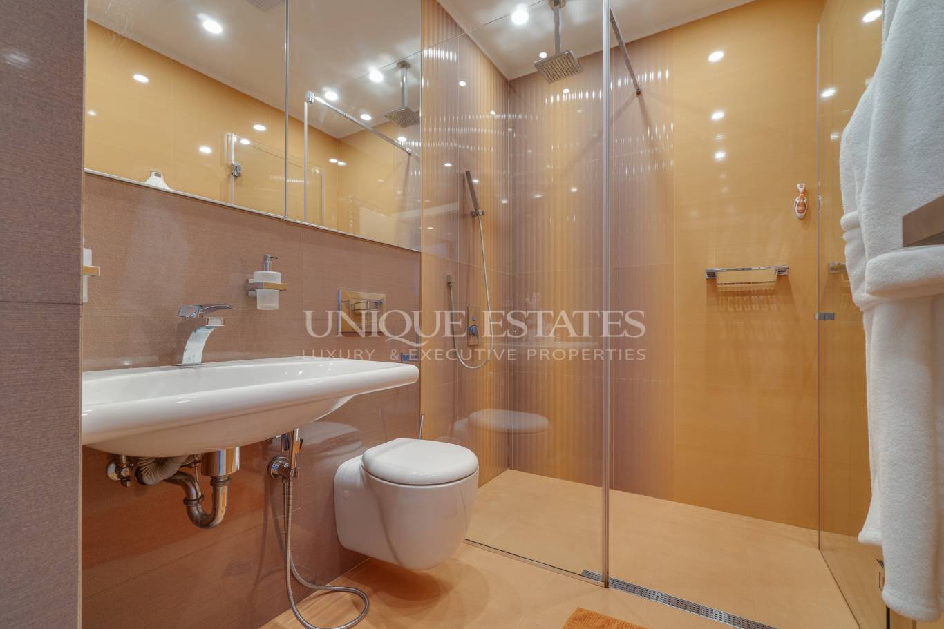 Апартамент за продажба в София, Лозенец - код на имота: N29693 - image 8