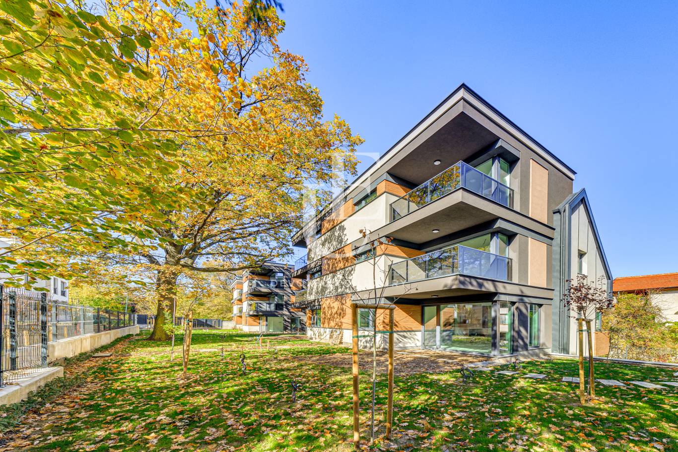 Къща за продажба в София, Симеоново - код на имота: N28977 - image 1