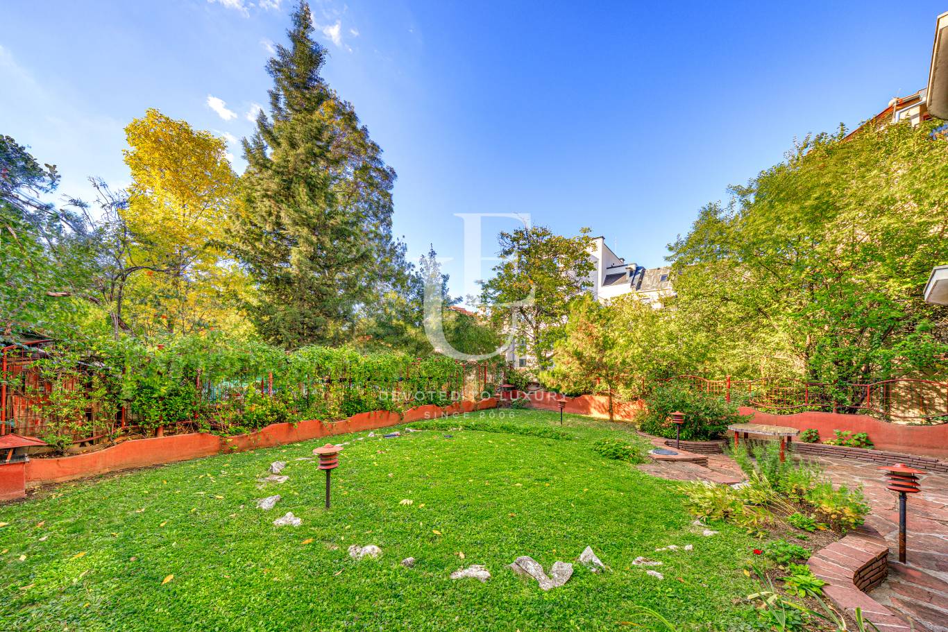 Къща за продажба в София, Лозенец - код на имота: E17562 - image 2