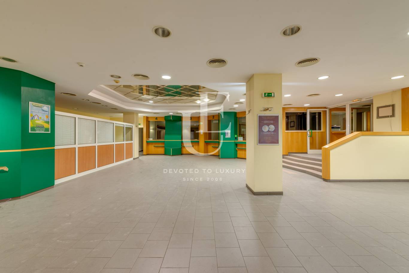 Търговски обект за продажба в София, Център - код на имота: K10367 - image 1