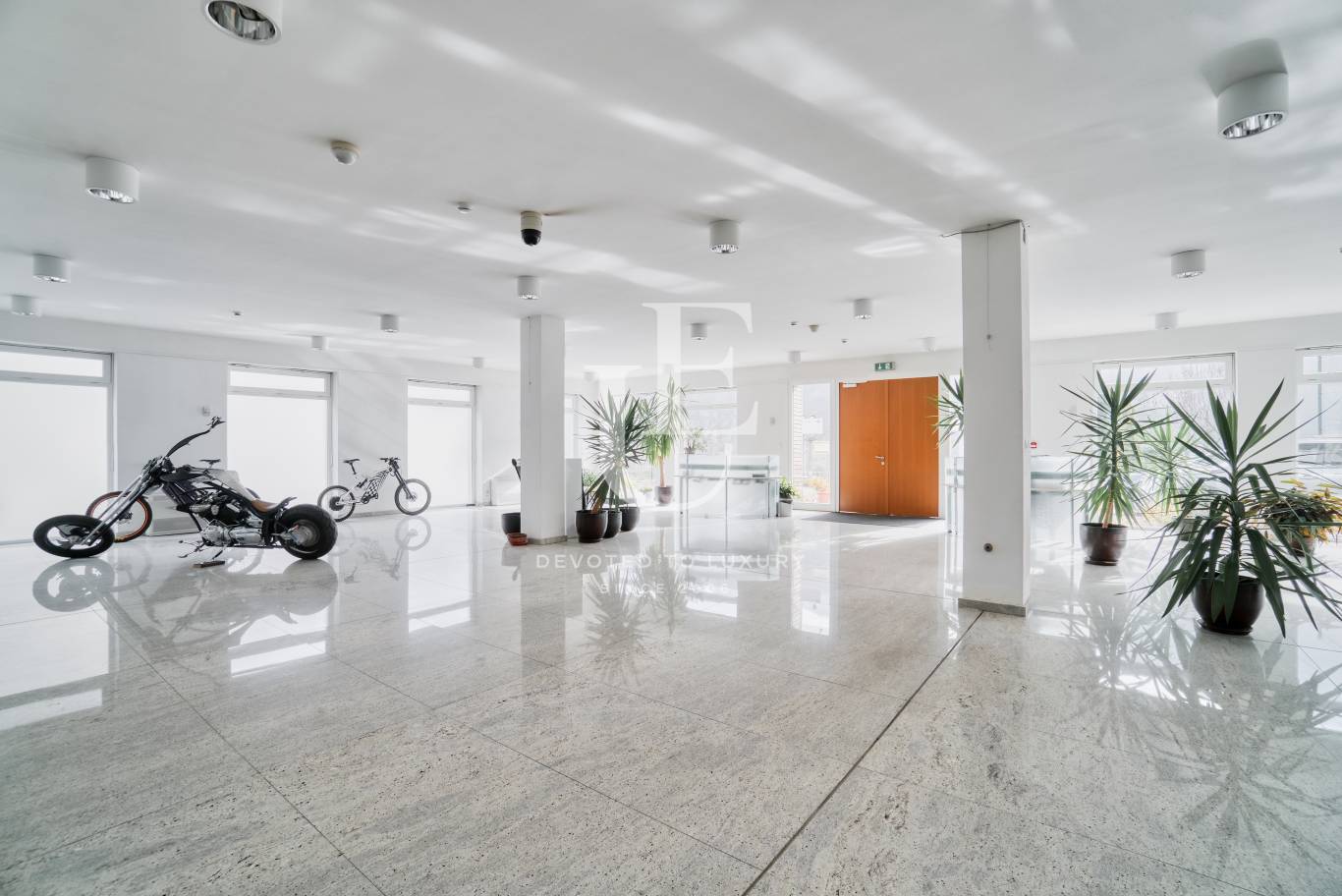 Офис сграда / Сграда за продажба в София, Княжево - код на имота: K7348 - image 17