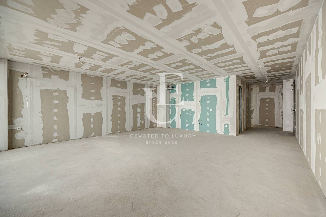 Апартамент за продажба в София, Оборище - код на имота: N26827 - image 1