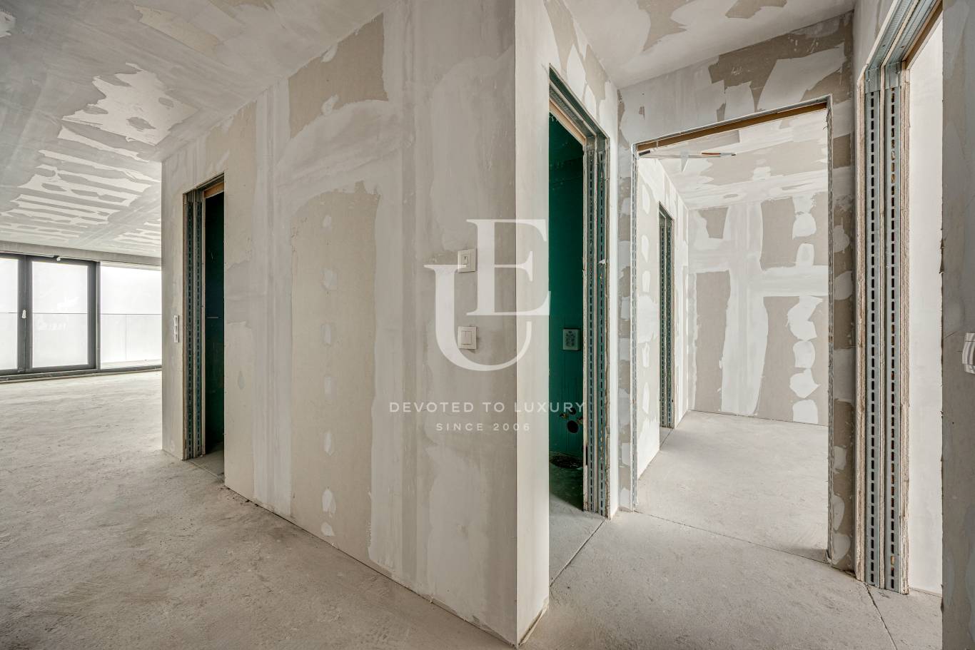 Апартамент за продажба в София, Оборище - код на имота: N26827 - image 4