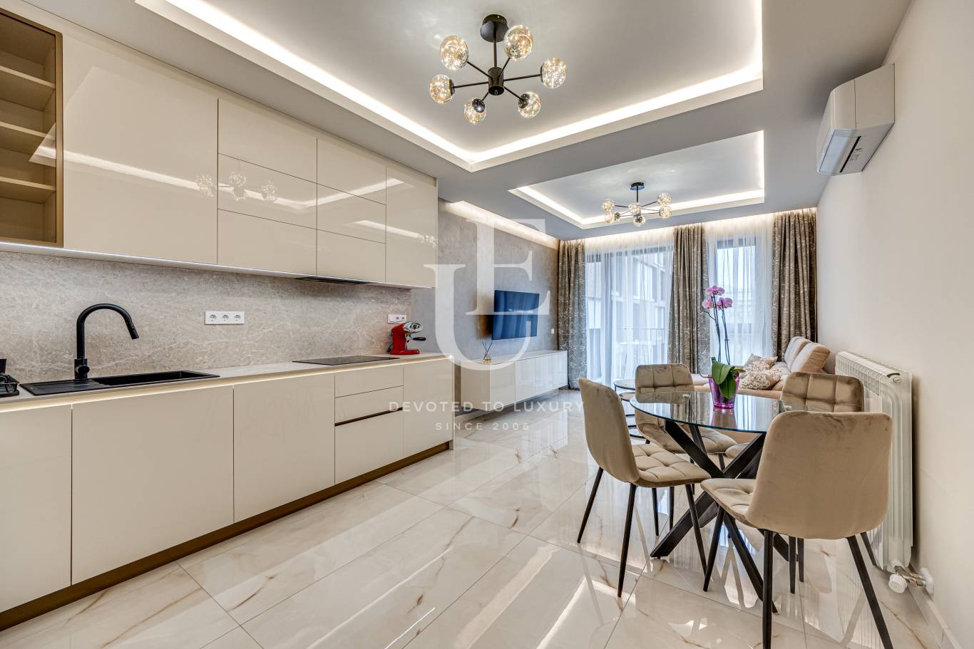 Апартамент с една спалня под наем в нов комплекс в Красно село