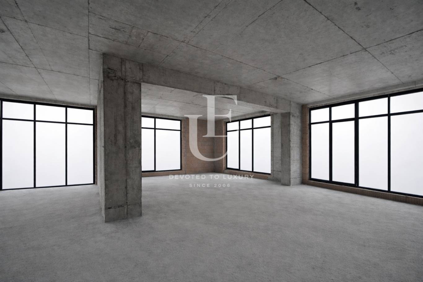 Търговски обект за продажба в София, Оборище - код на имота: N29160 - image 1