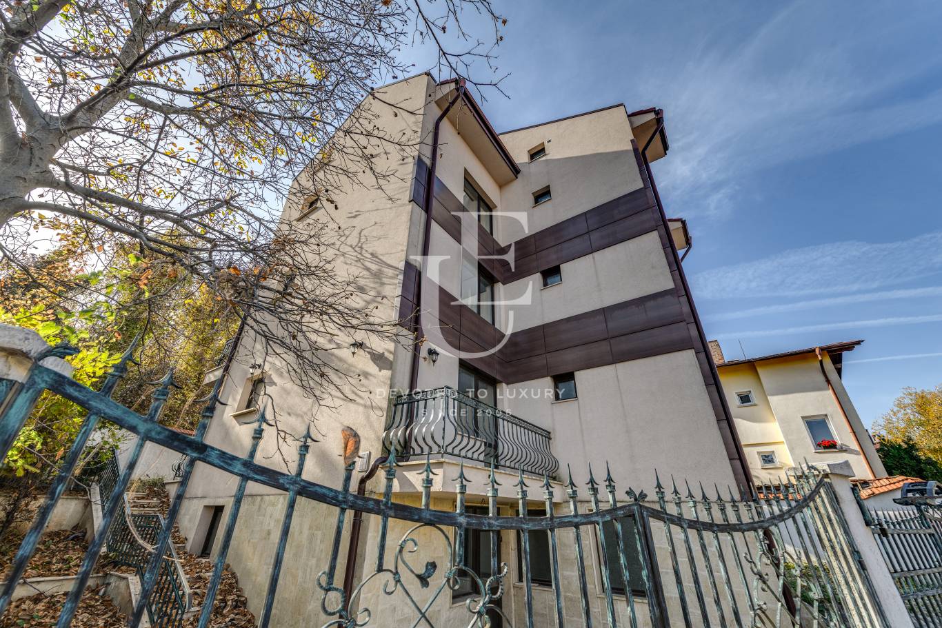 Къща за продажба в София, Бояна - код на имота: E18898 - image 1