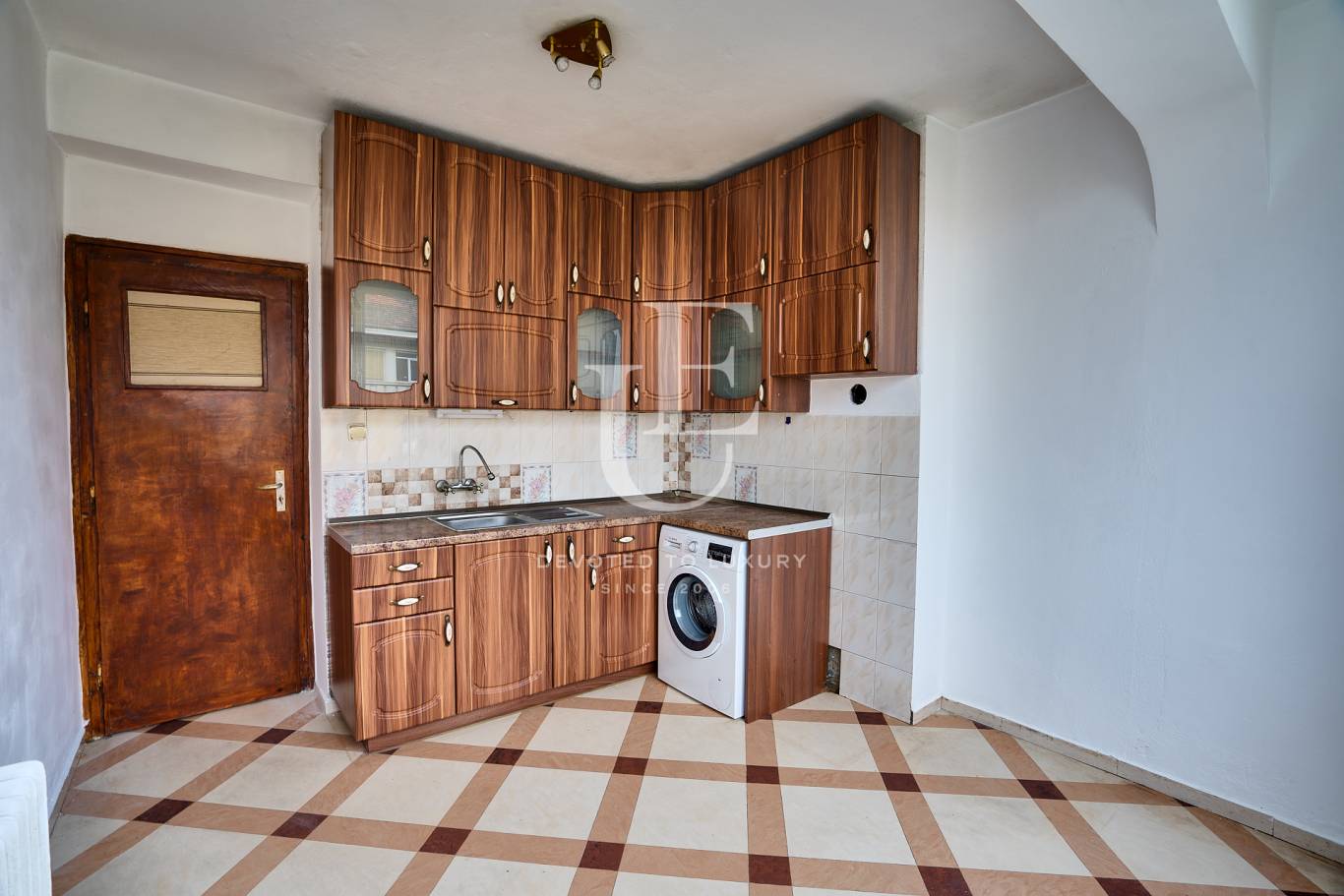 Апартамент за продажба в София, Център - код на имота: K20052 - image 8