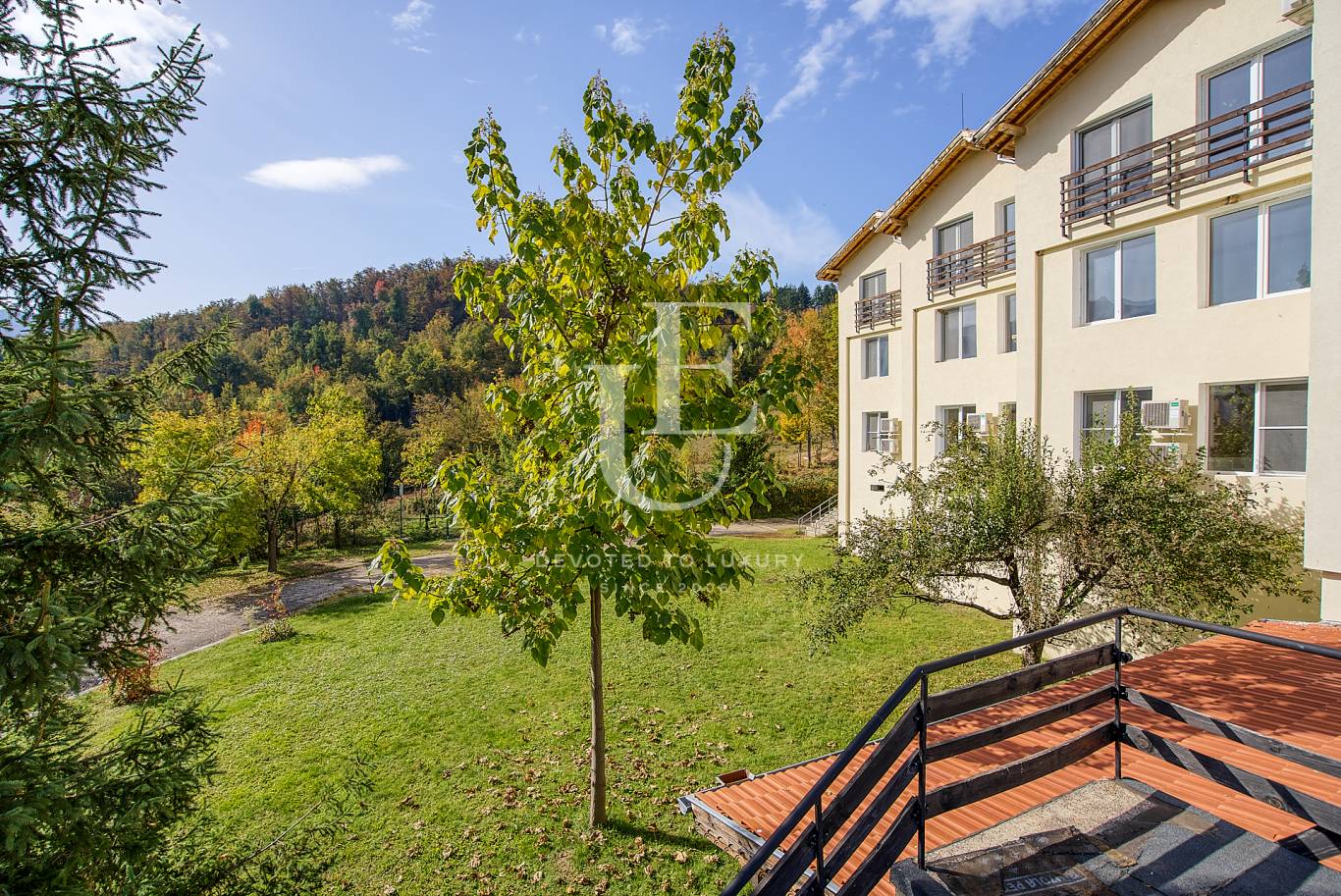 Хотел / Apartment house за продажба в Берковица,  - код на имота: E18913 - image 8