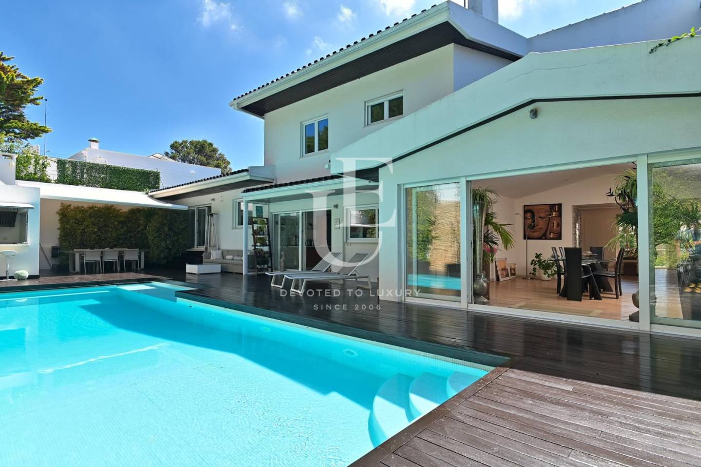 Къща за продажба в Лисабон,  - код на имота: N29184 - image 1