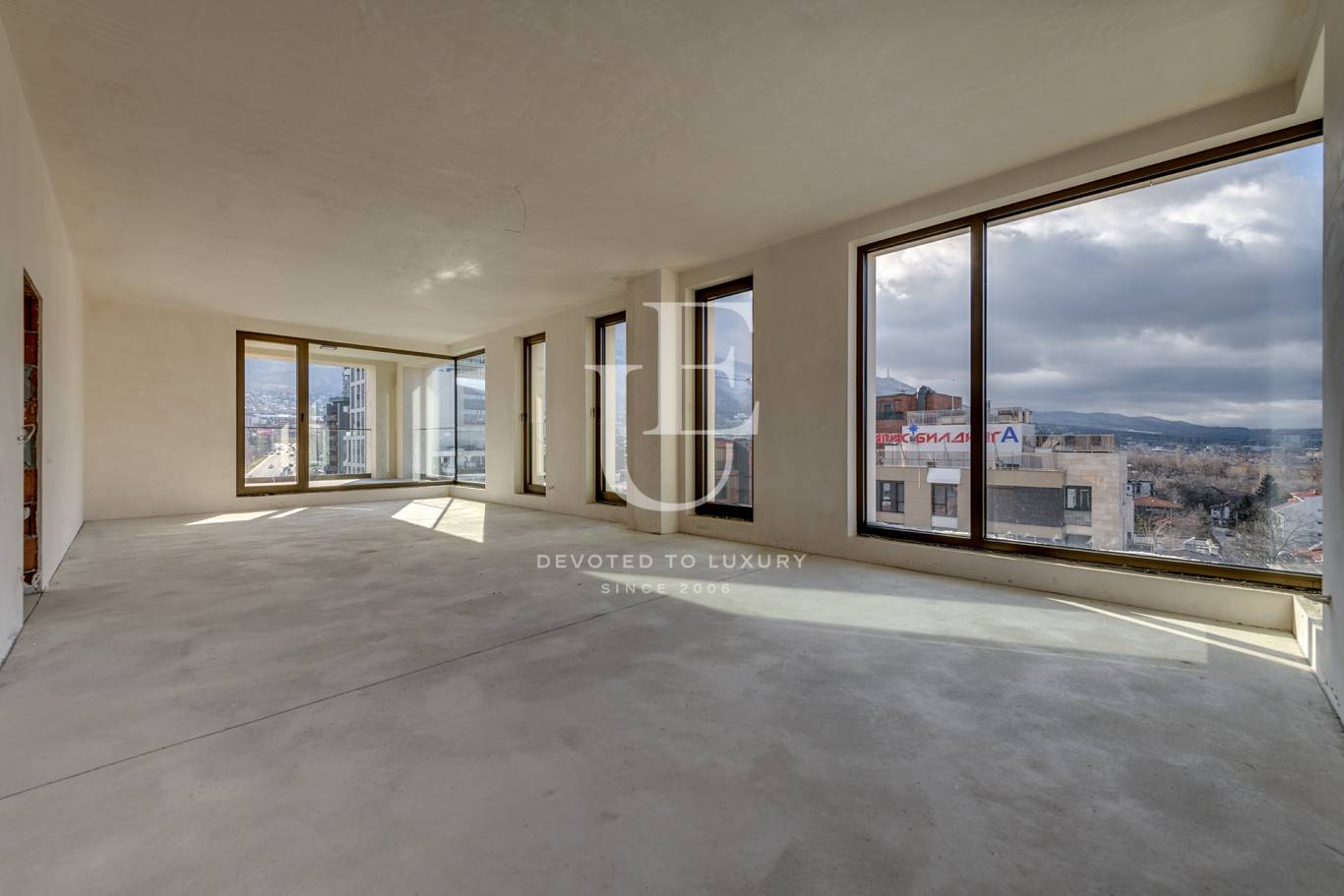 Пентхаус за продажба в София, бул. Черни връх - код на имота: K20099 - image 1