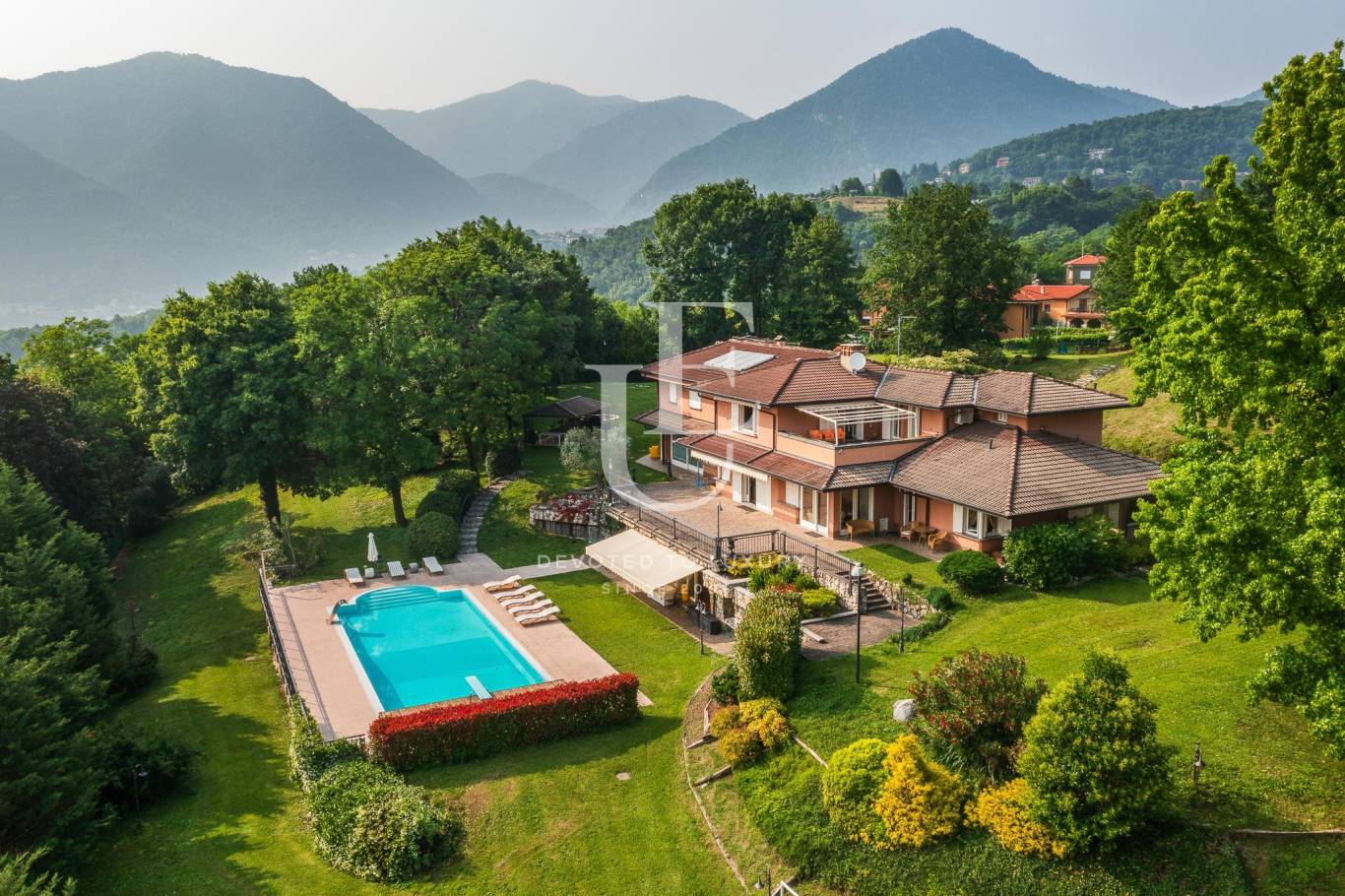 House for sale in Lake Como,  with listing ID: N29220 - image 1