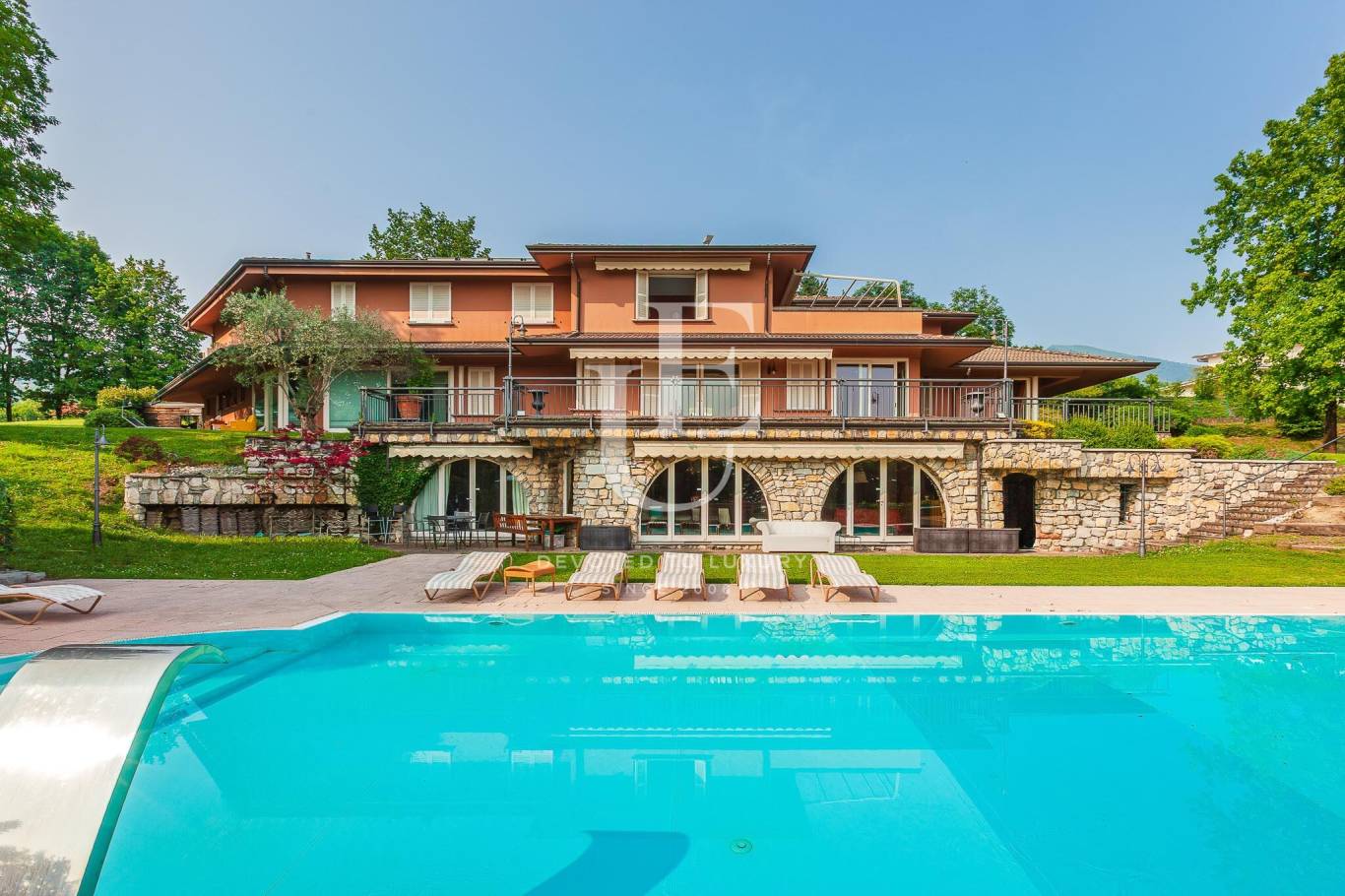 House for sale in Lake Como,  with listing ID: N29220 - image 8