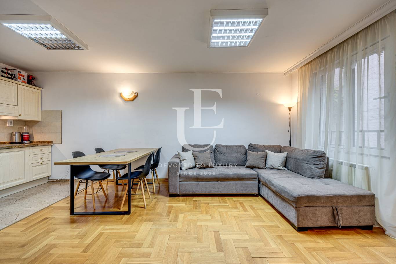 Офис или двустаен апартамент в идеалния център на София