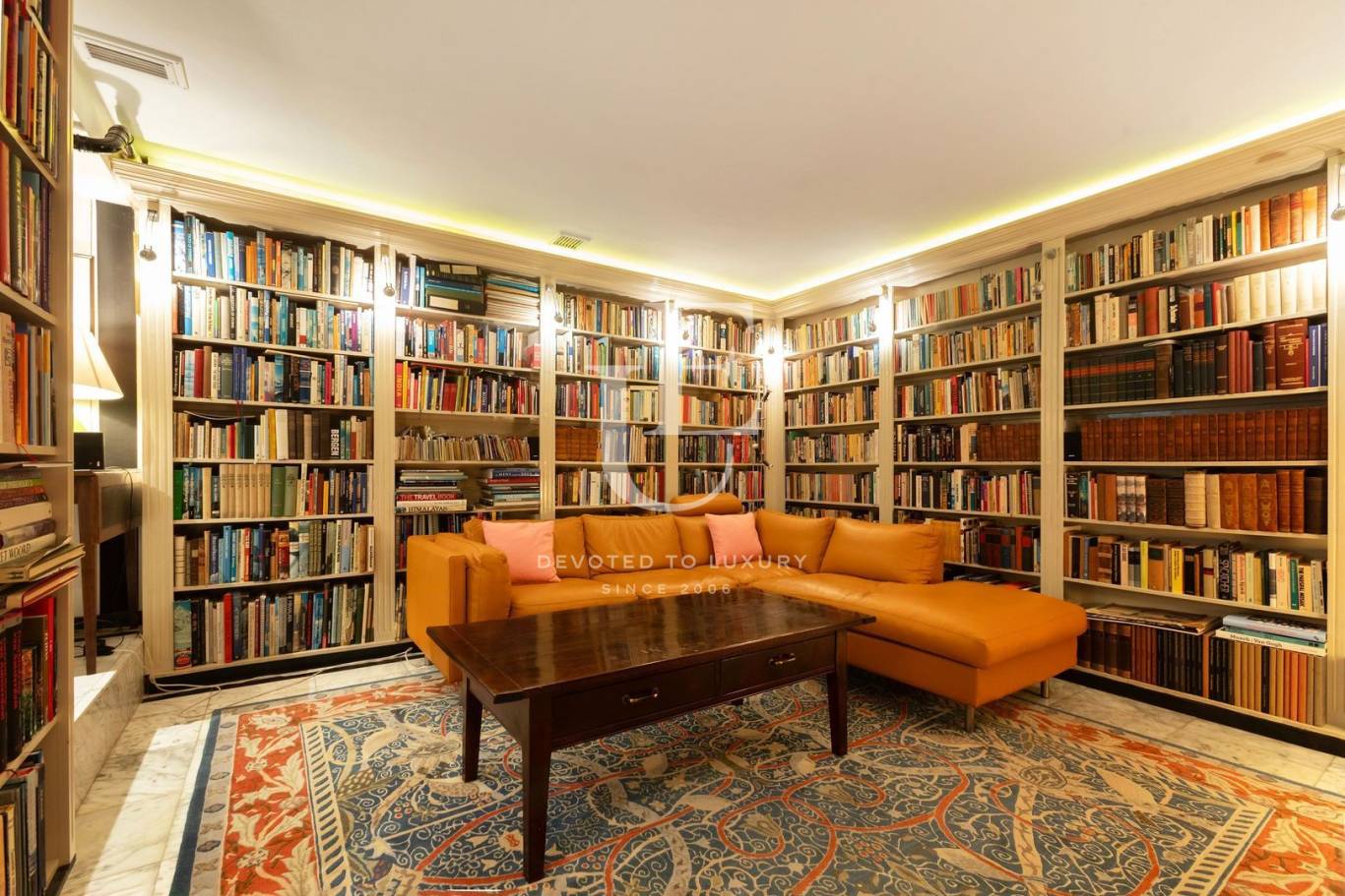 Апартамент за продажба в Амстердам,  - код на имота: N29236 - image 2