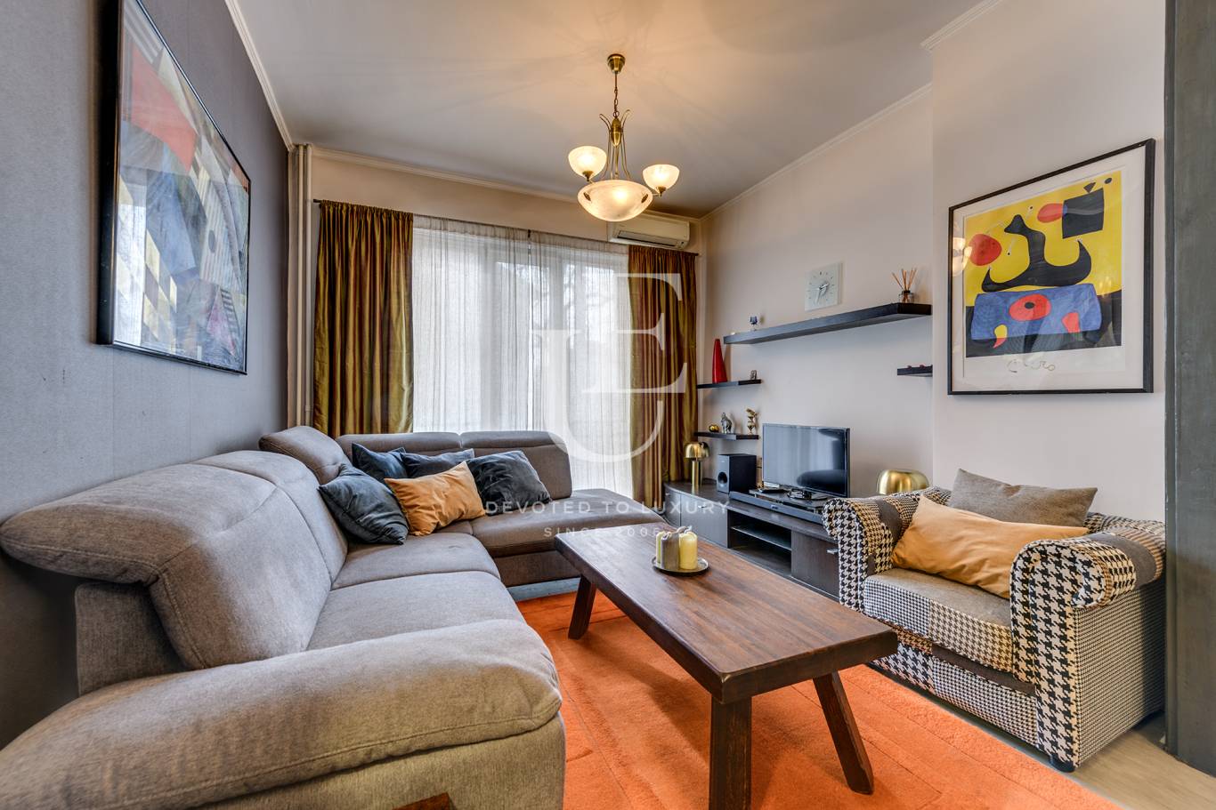 Апартамент за продажба в София, Център - код на имота: N28112 - image 1