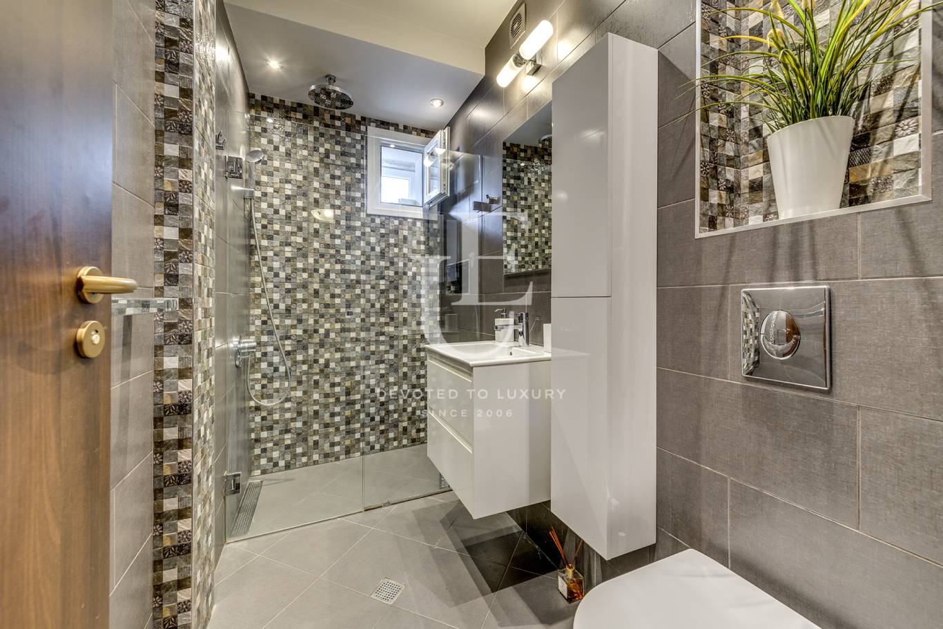 Апартамент за продажба в София, Център - код на имота: N28112 - image 8