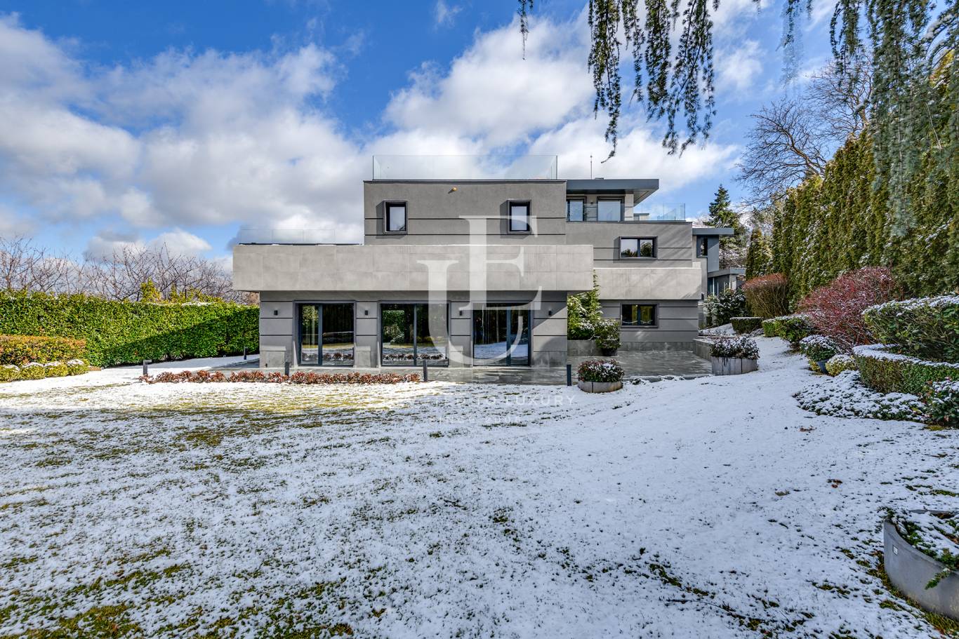 Апартамент за продажба в София, Бояна - код на имота: N29268 - image 2