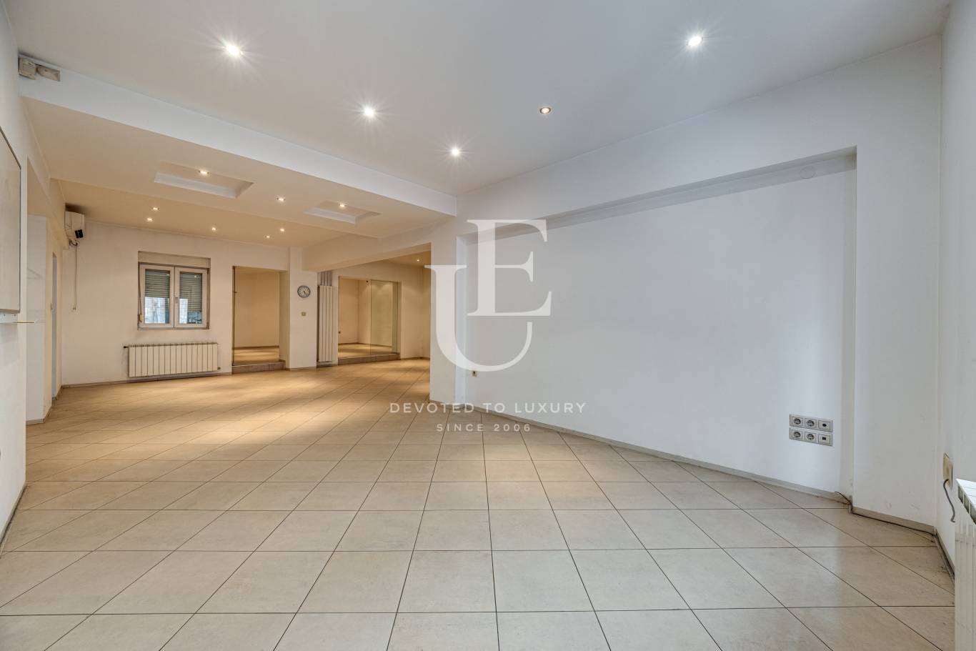 Апартамент за продажба в София, Център - код на имота: N29280 - image 2