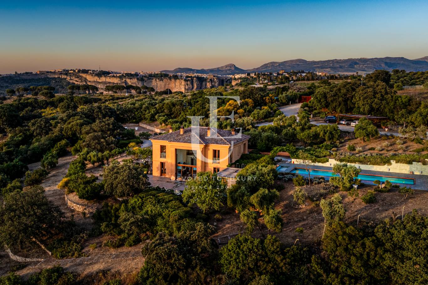 Къща за продажба в Малага,  - код на имота: N28752 - image 1