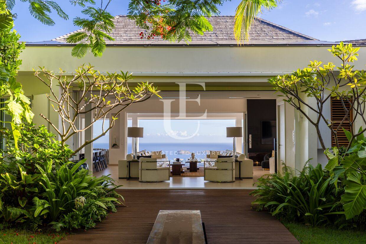 Къща за продажба в Лурин,  - код на имота: N29338 - image 1