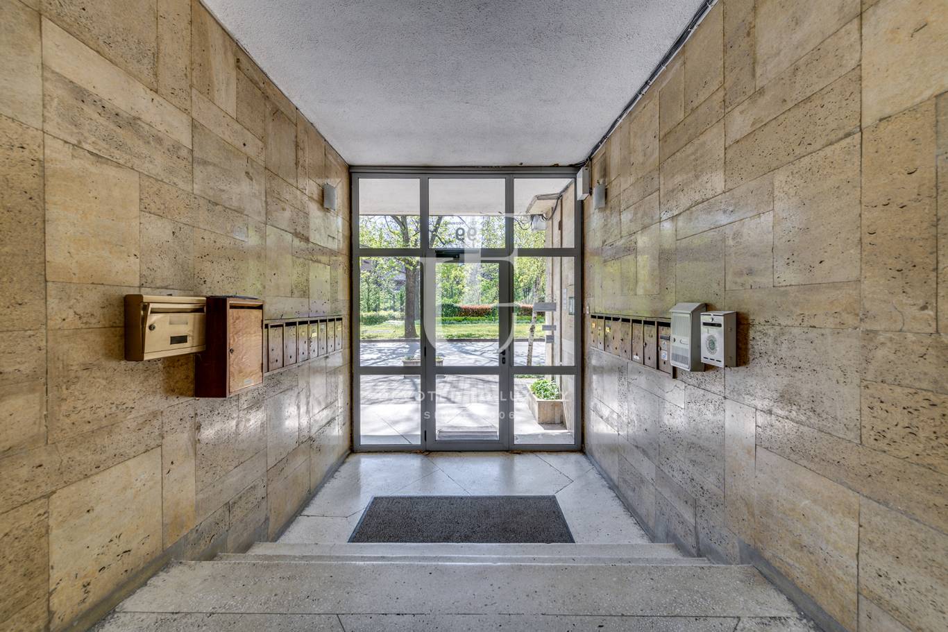 Апартамент за продажба в София, Център - код на имота: E29342 - image 3