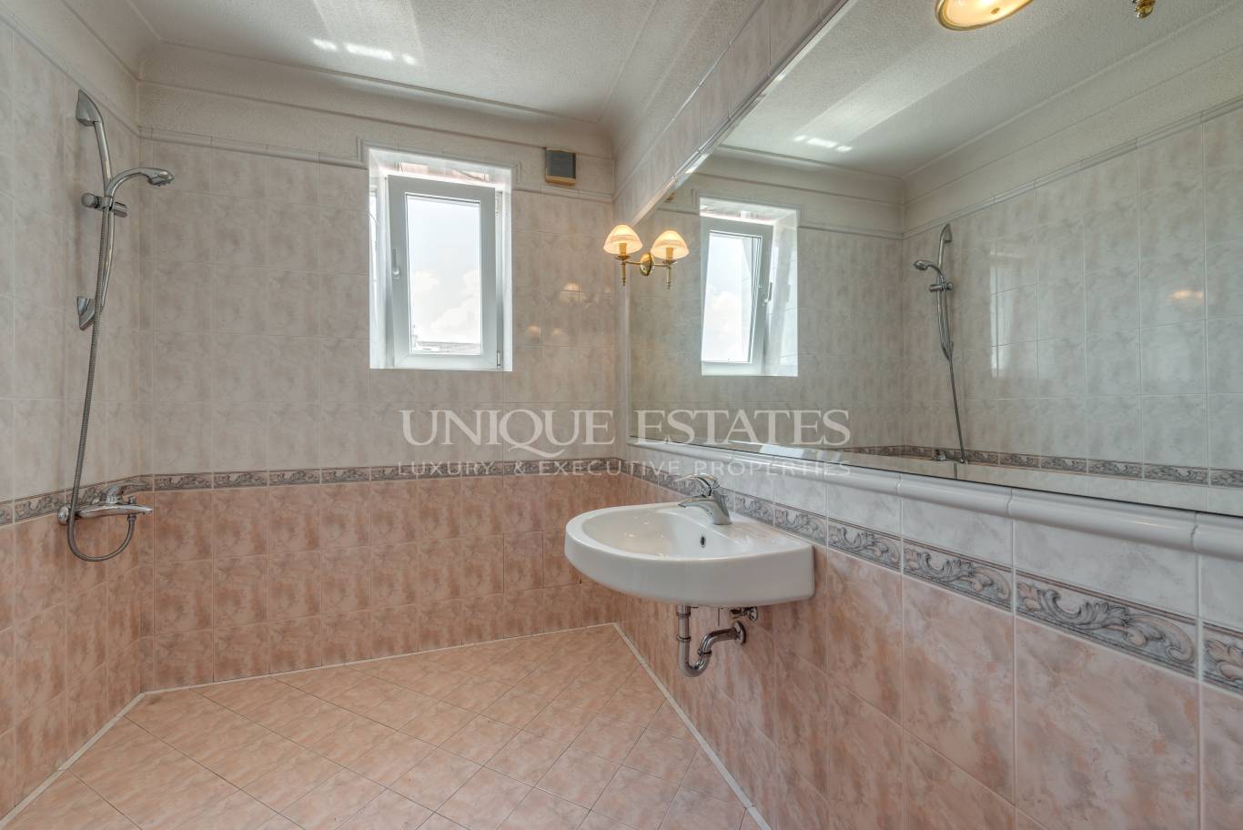 Апартамент под наем в София, Център - код на имота: N28609 - image 9