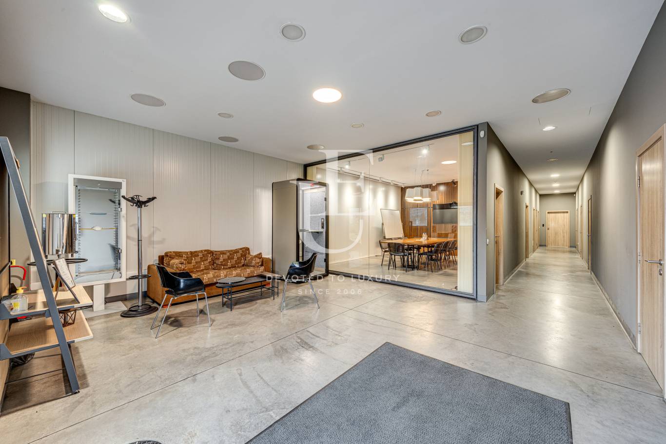 Уникална производствена и офисна сграда 