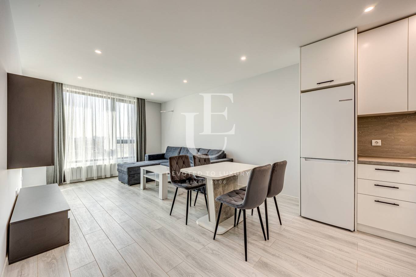 Чисто нов двустаен апартамент в затворен комплекс