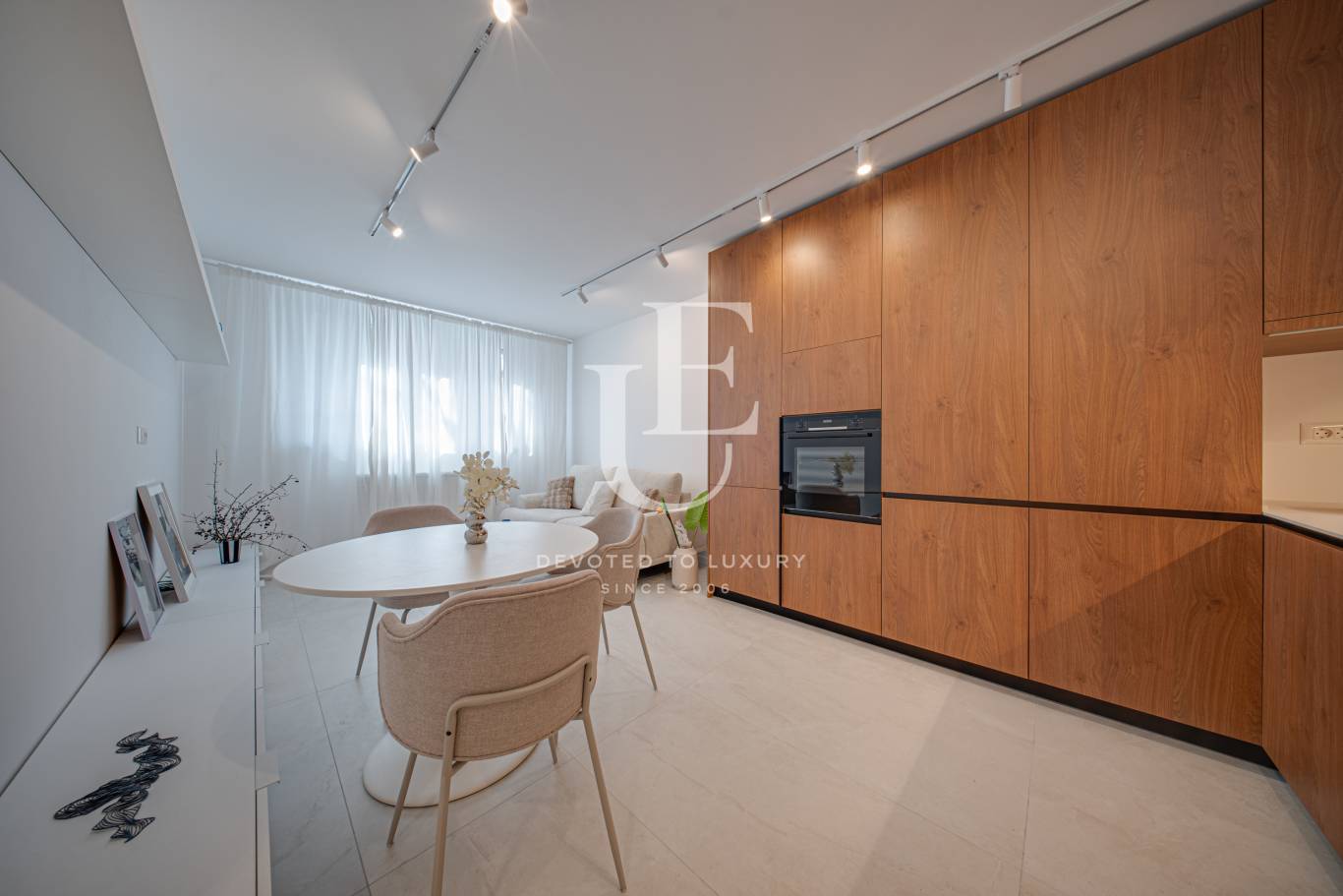 Апартамент за продажба в София, Оборище - код на имота: N29417 - image 2