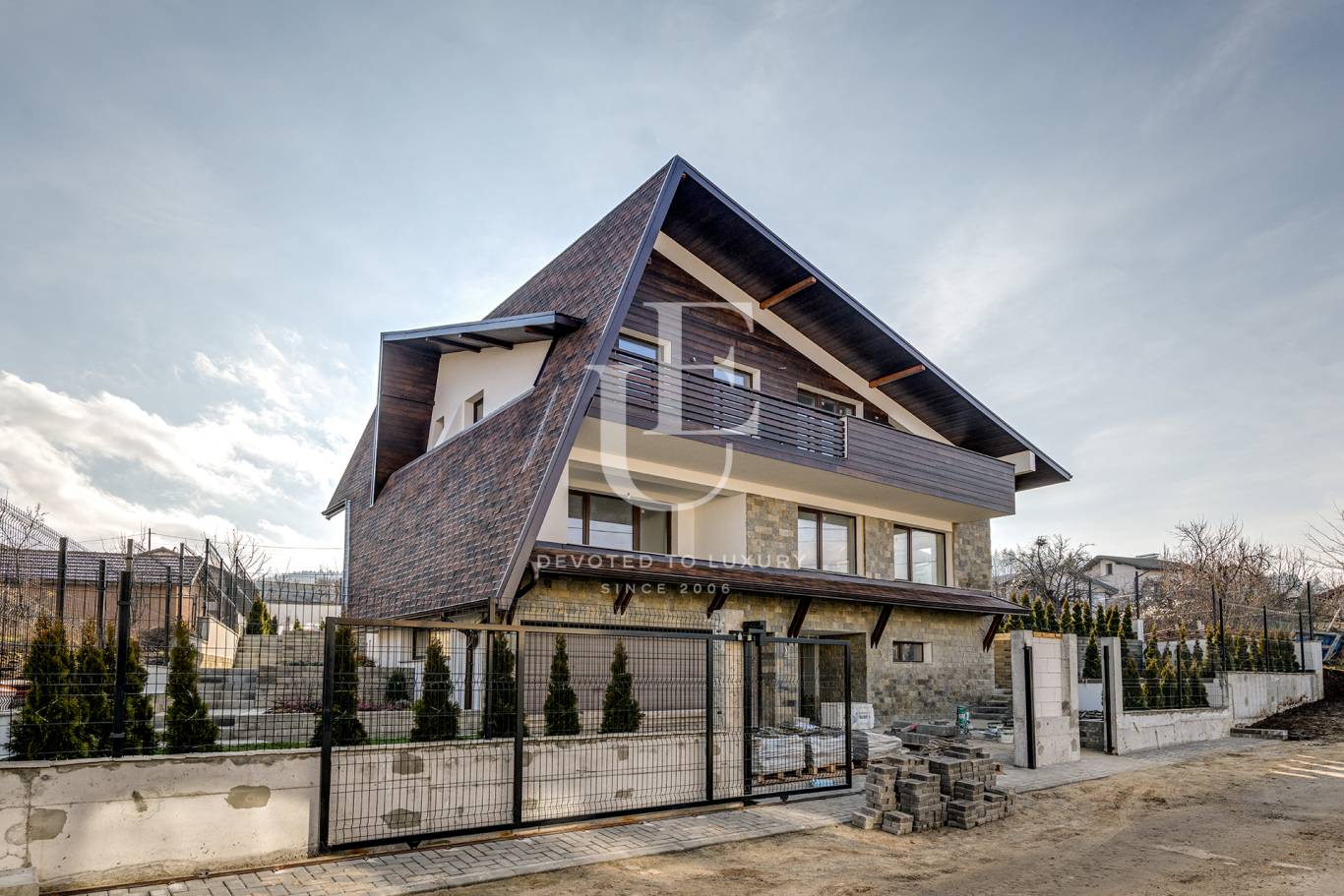 Къща за продажба в Герман,  - код на имота: E19162 - image 2