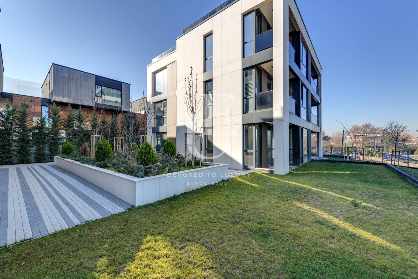 Офис за продажба в София, в.з. Киноцентъра - код на имота: K28298 - image 1