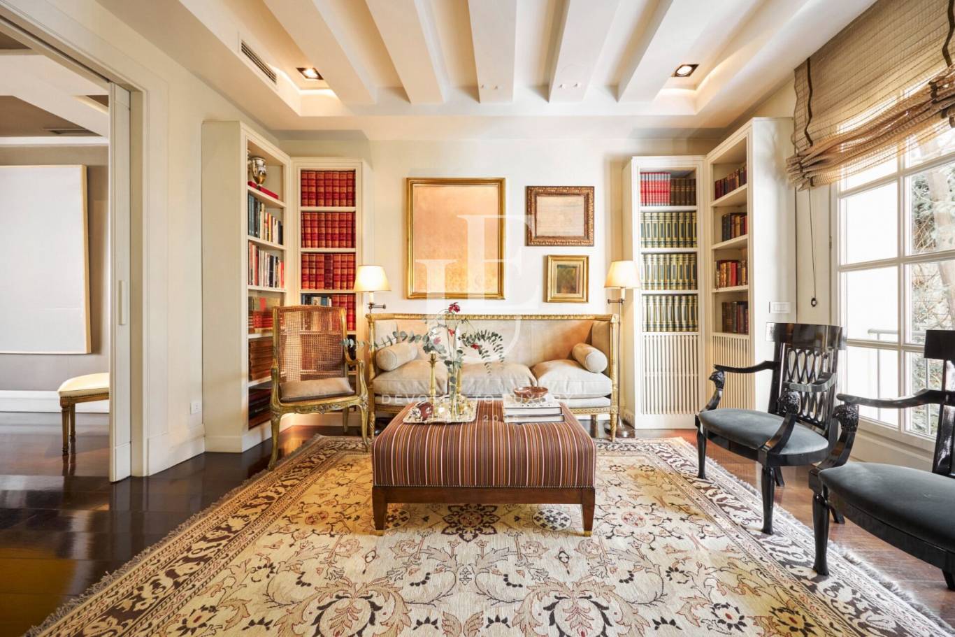 Къща за продажба в Мадрид,  - код на имота: N29471 - image 1