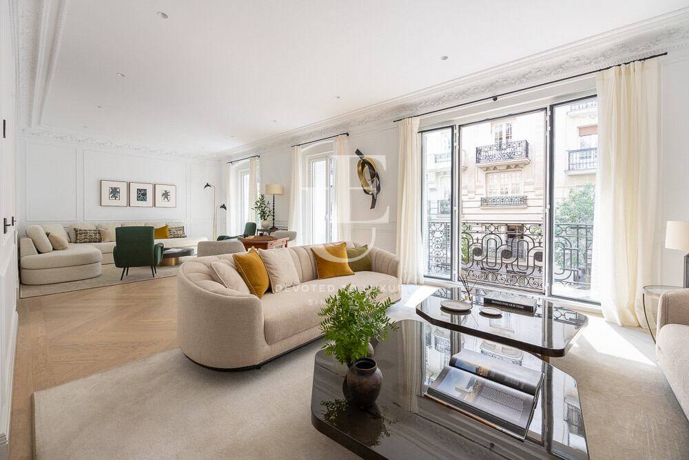 Апартамент за продажба в Мадрид,  - код на имота: N29479 - image 1