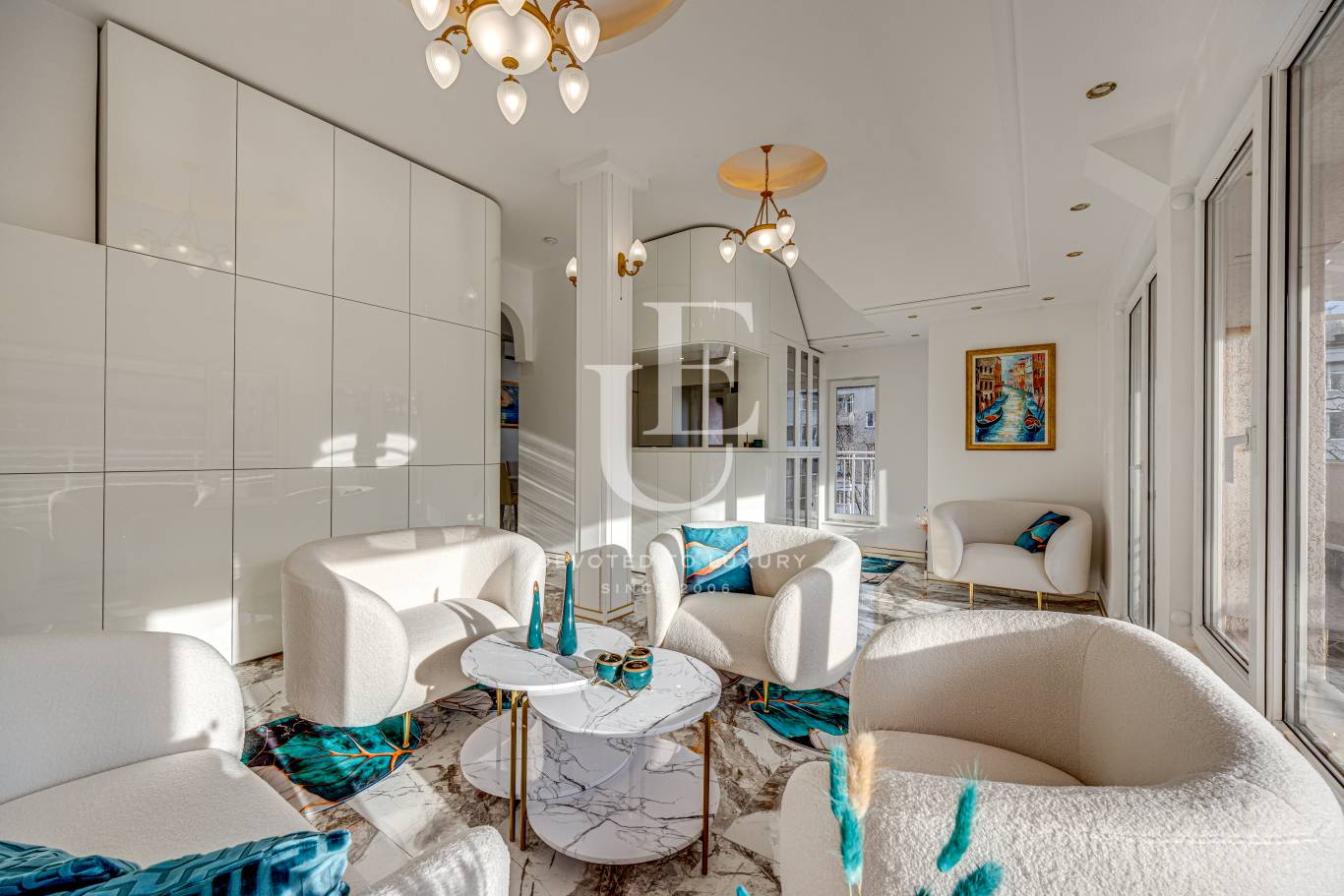 Луксозен многостаен апартамент с 4 спални в кв. Иван Вазов