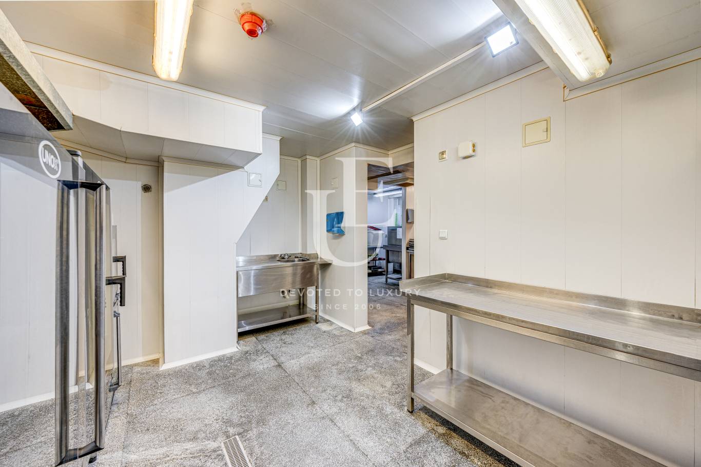 Промишлено помещение / Склад за продажба в София, Витоша - код на имота: K28370 - image 6