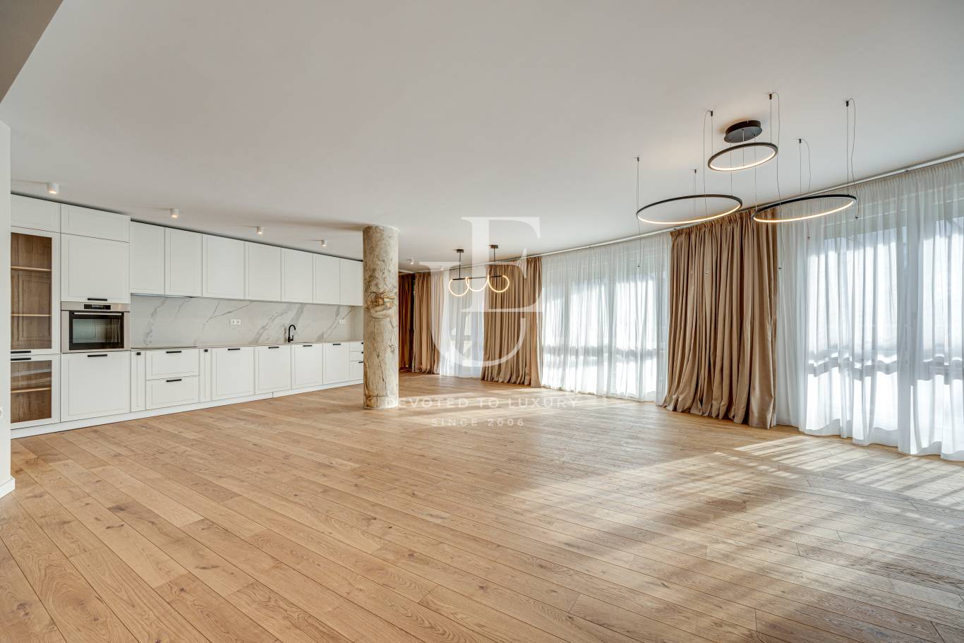 Апартамент за продажба в София, Лозенец - код на имота: N25068 - image 1