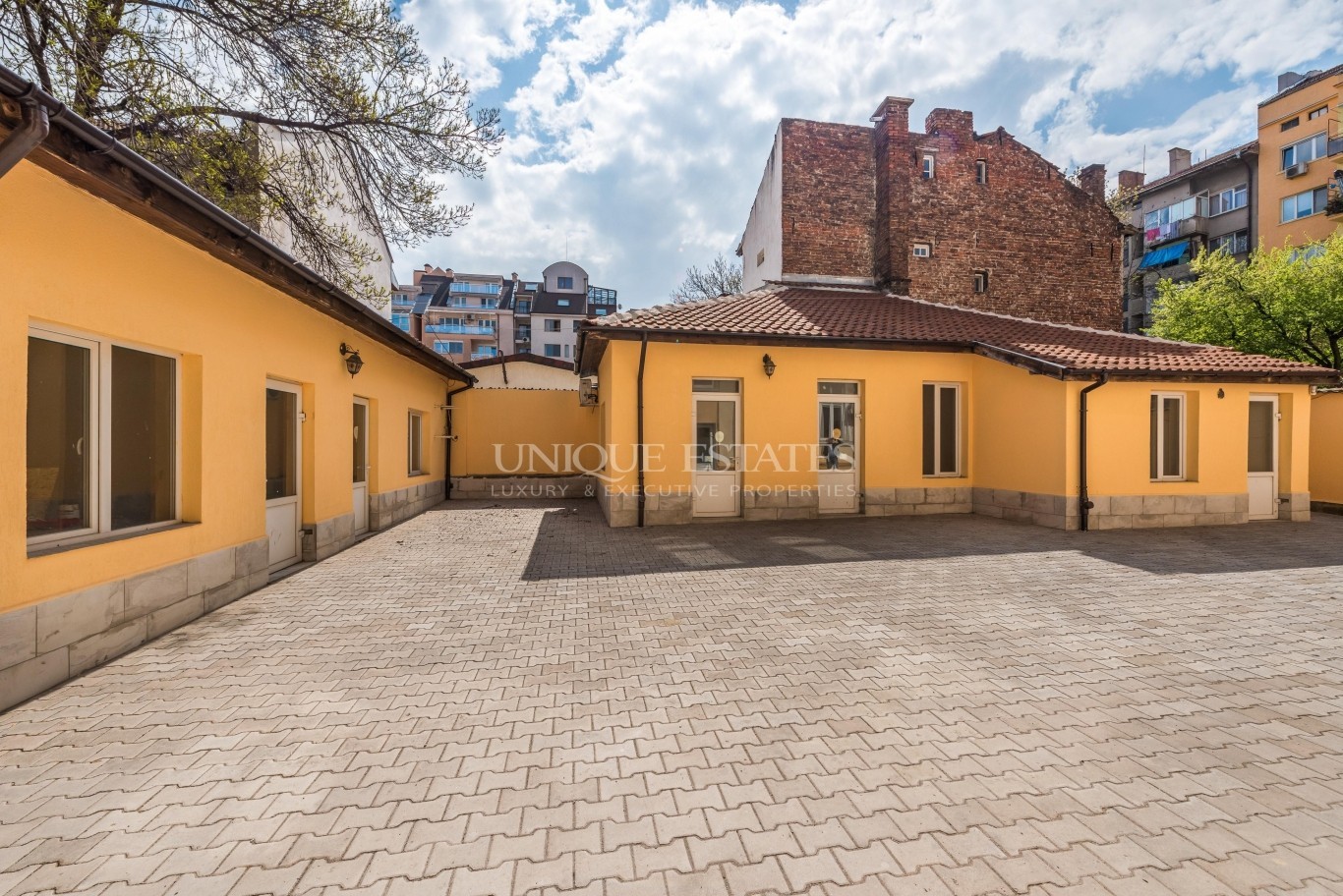 Офис сграда / Сграда за продажба в София, Център - код на имота: K3853 - image 10