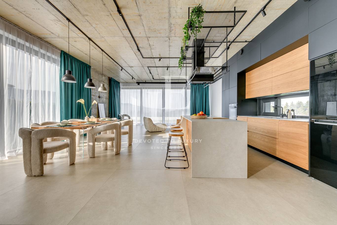 Ексклузивна модерна къща под наем