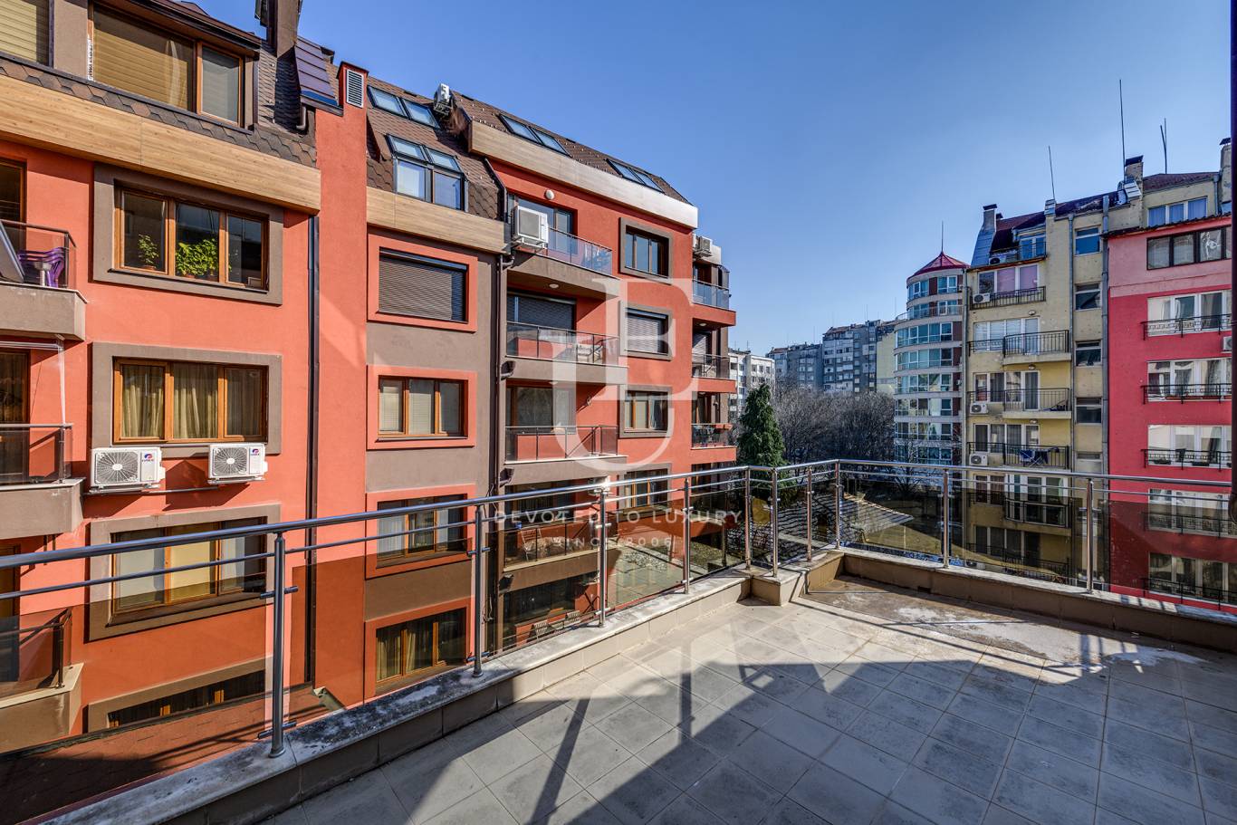 Апартамент за продажба в София, Стрелбище - код на имота: K19519 - image 1